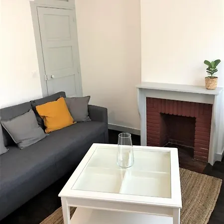 Maison De Avec Cour Place Luton בית נופש