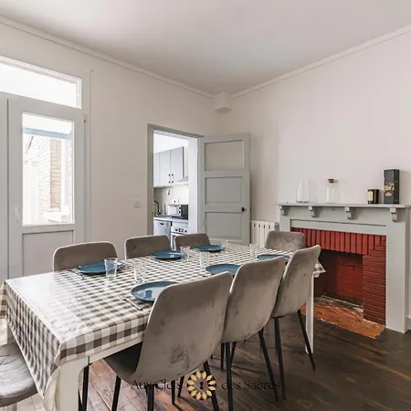 בית נופש Maison De Avec Cour Place Luton *