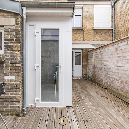 Maison De Avec Cour Place Luton *