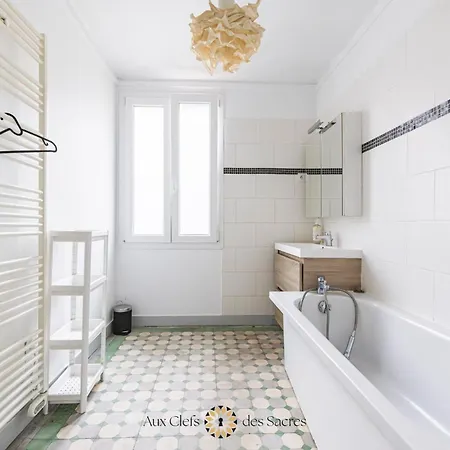 Ferienhaus Maison De Avec Cour Place Luton