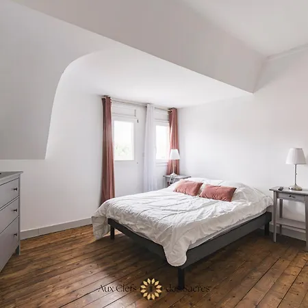 Maison De Avec Cour Place Luton בית נופש *