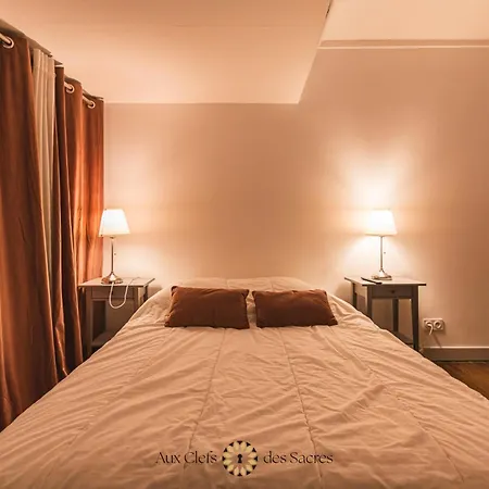 Ferienhaus Maison De Avec Cour Place Luton *