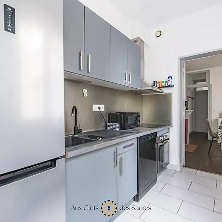 Ferienhaus Maison De Avec Cour Place Luton Reims