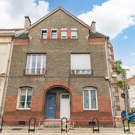 Maison De Avec Cour Place Luton Reims